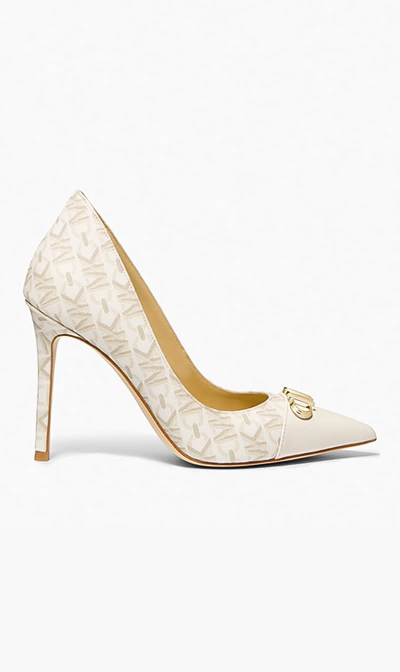 Michael Kors Beige Parker Empire Signature Logo Pump for Women | The Deal Outlet
Michael Kors Beige Parker Empire Signature Logo Pump for Women | The Deal Outlet