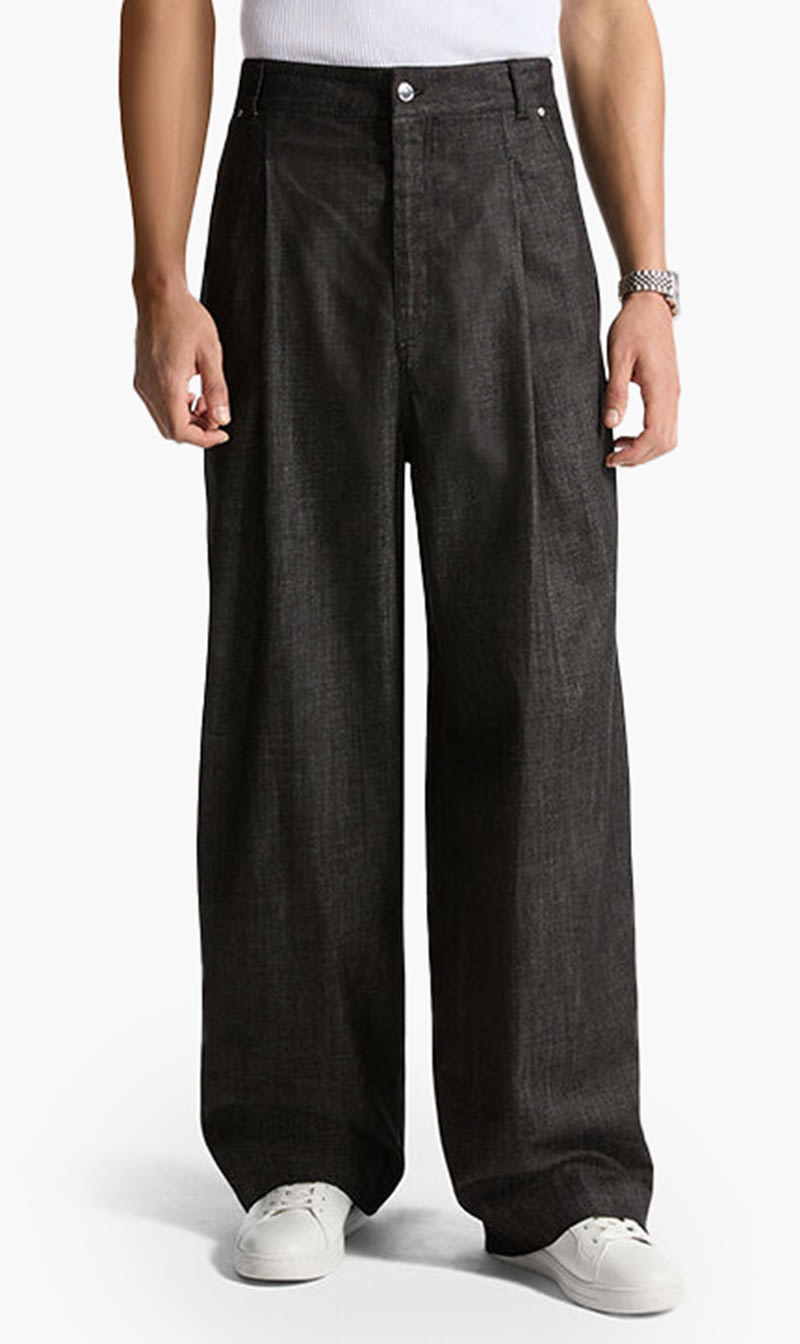 Michael Kors Black Pleated Chambray Wide-leg Jeans for Men
Michael Kors Black Pleated Chambray Wide-leg Jeans for Men