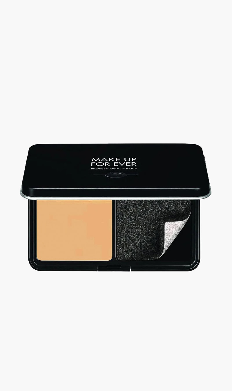 Matte Velvet Skin Compact, R370