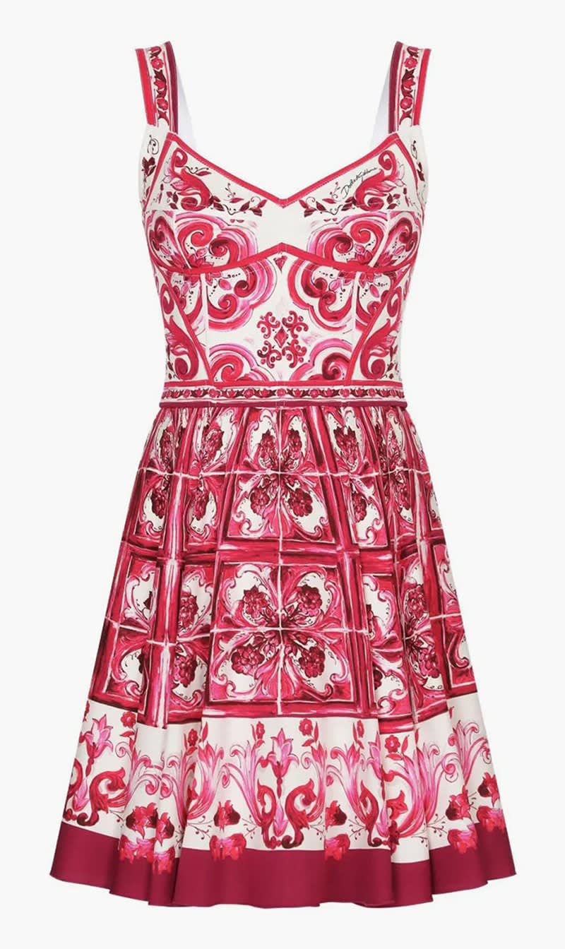 Dolce & Gabbana Red Short Majolica Print Bustier Dress for Women | The Deal Outlet
Dolce & Gabbana Red Short Majolica Print Bustier Dress for Women | The Deal Outlet