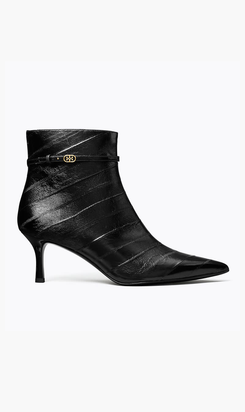 Tory Burch Black Double T Buckle Ankle Boot for Women | The Deal Outlet
Tory Burch Black Double T Buckle Ankle Boot for Women | The Deal Outlet