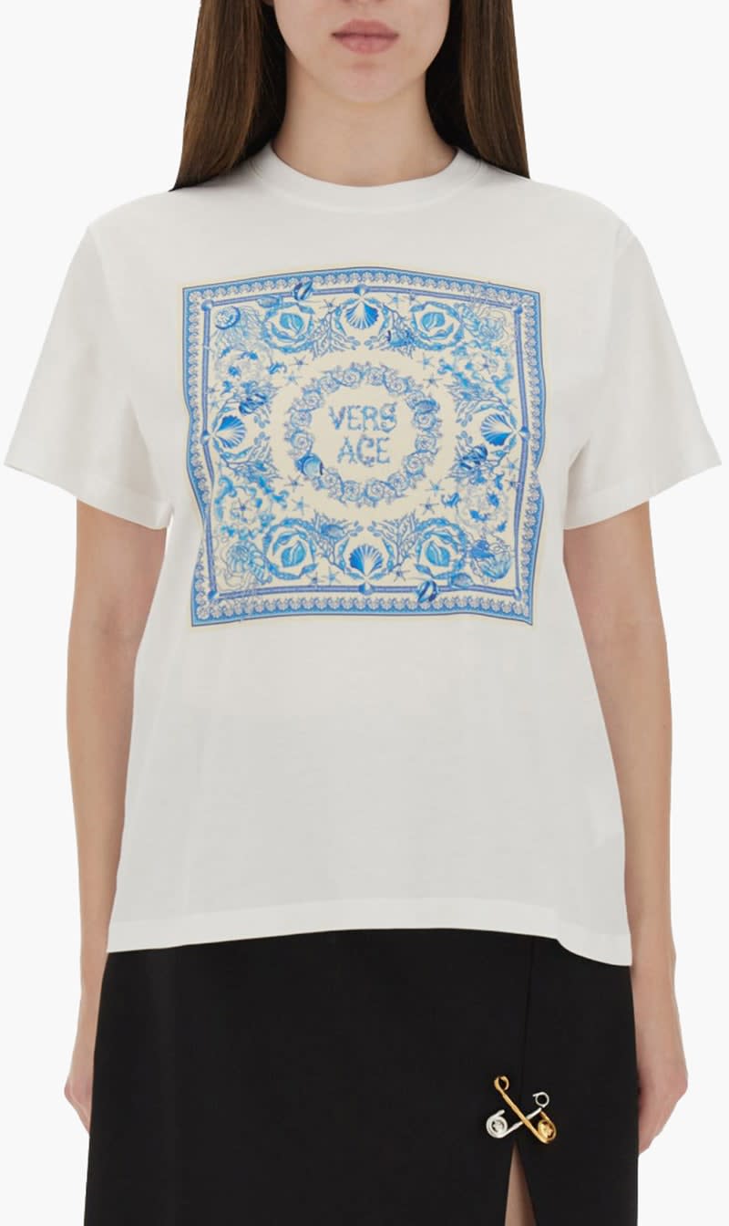 Versace White T Shirt Barocco Underwater Printed Cotton Jersey for Women
Versace White T Shirt Barocco Underwater Printed Cotton Jersey for Women