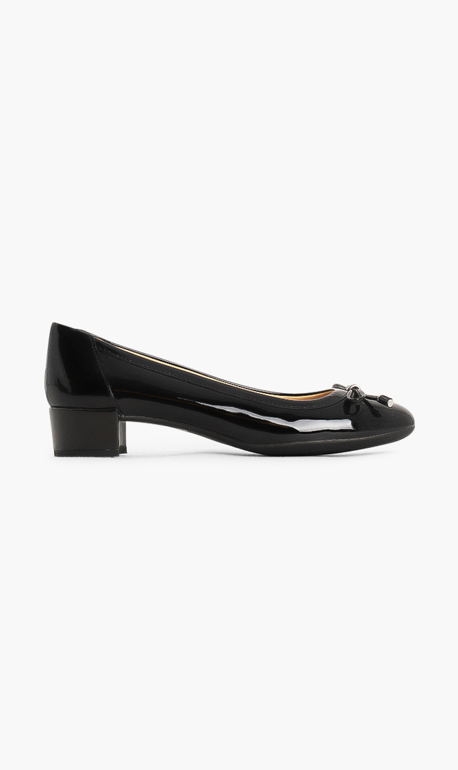 Geox Carey Leather Pumps
