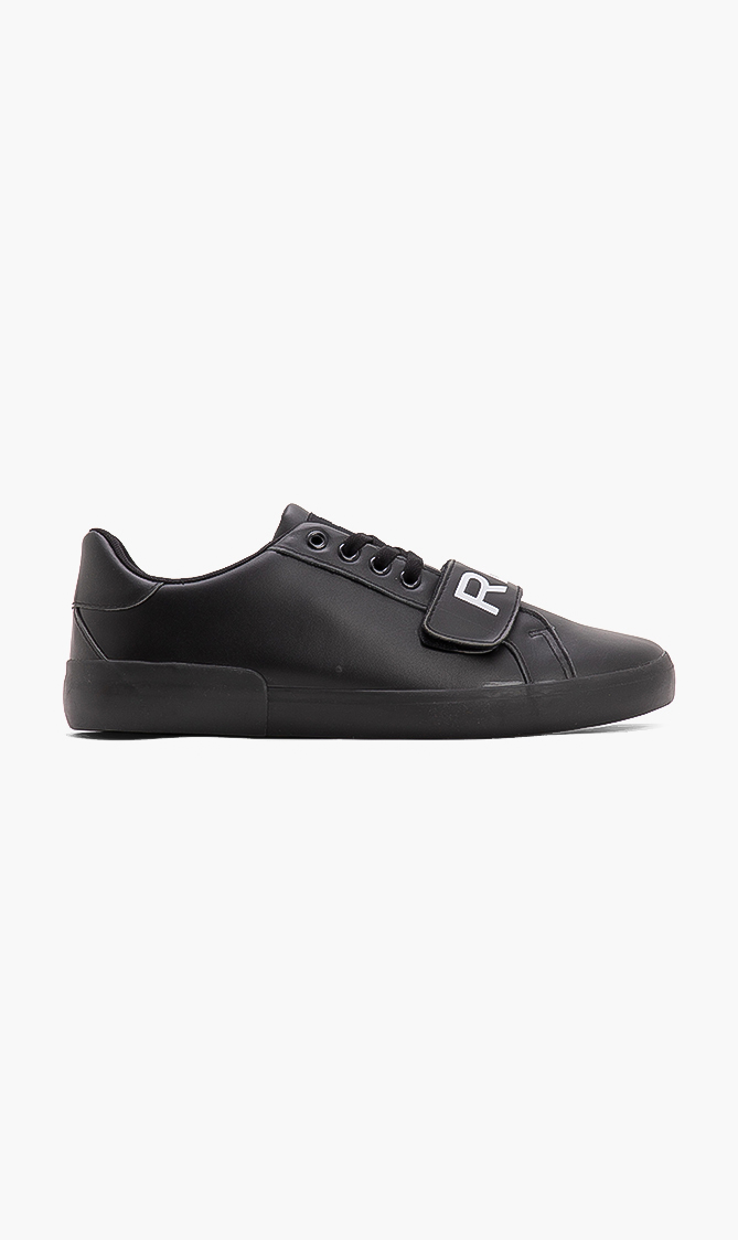 Replay Lost Velcro Strap Sneakers
Replay Lost Velcro Strap Sneakers
