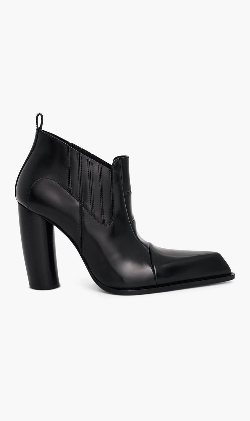 Off-white Blue Moon Beatle Shade Ankle Boot Black Black for Women | The Deal Outlet
Off-white Blue Moon Beatle Shade Ankle Boot Black Black for Women | The Deal Outlet
