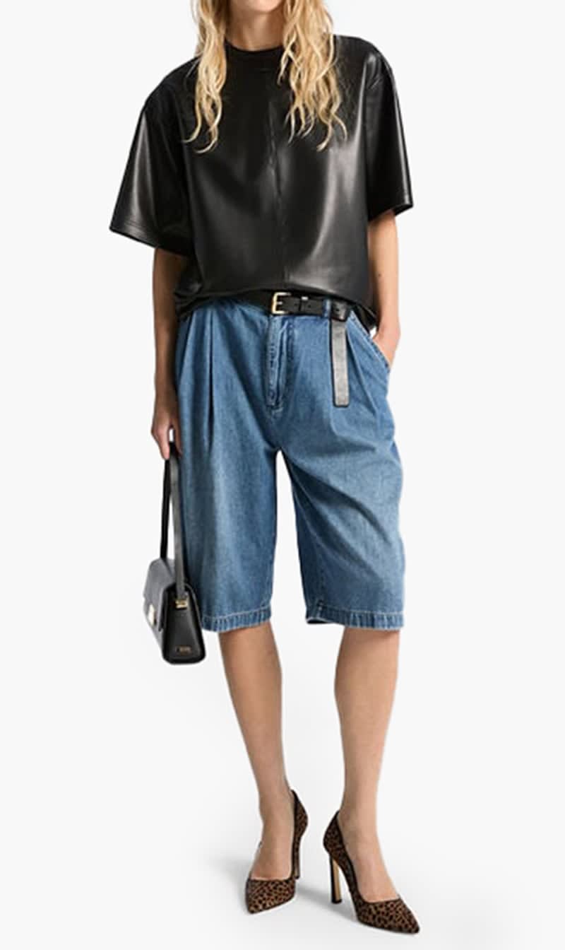 Michael Kors Blue Pleated Bermuda Denim Shorts for Women
Michael Kors Blue Pleated Bermuda Denim Shorts for Women