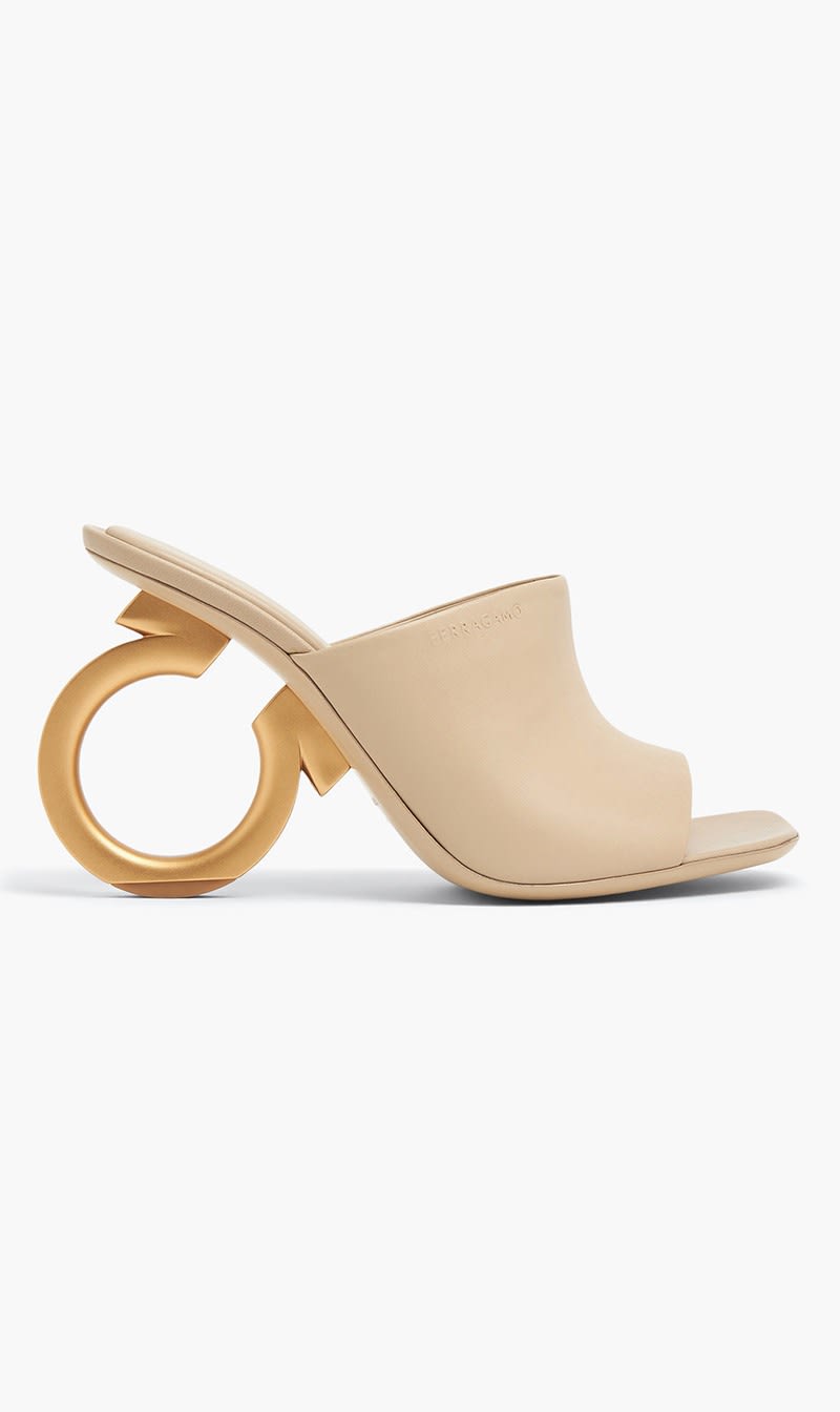Salvatore Ferragamo Beige Elina Mules for Women | The Deal Outlet
Salvatore Ferragamo Beige Elina Mules for Women | The Deal Outlet