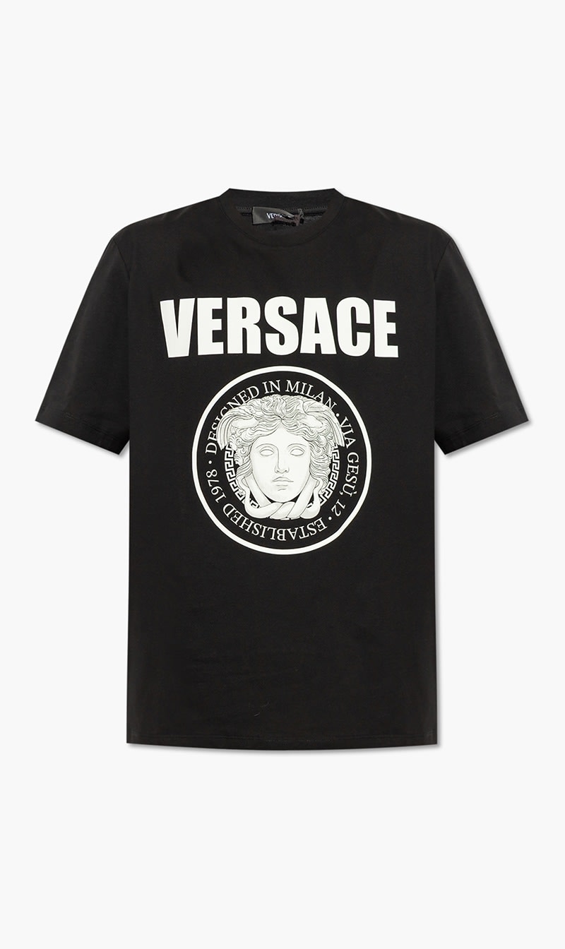 Versace Black T Shirt Compact Cotton Jersey Fabric Medusa Rock Print for Men | The Deal Outlet
Versace Black T Shirt Compact Cotton Jersey Fabric Medusa Rock Print for Men | The Deal Outlet