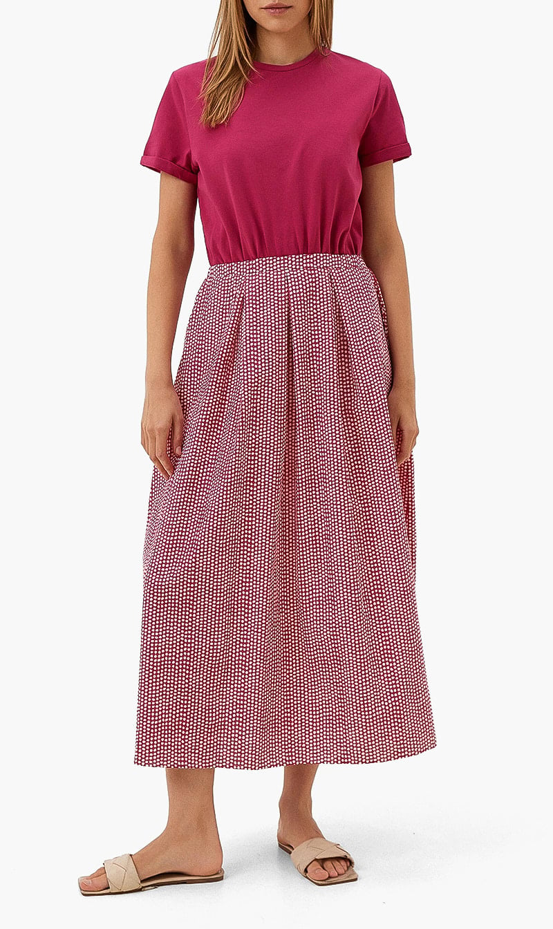 United Colors Of Benetton Pink Long Dress With Printed Skirt for Women
United Colors Of Benetton Pink Long Dress With Printed Skirt for Women
