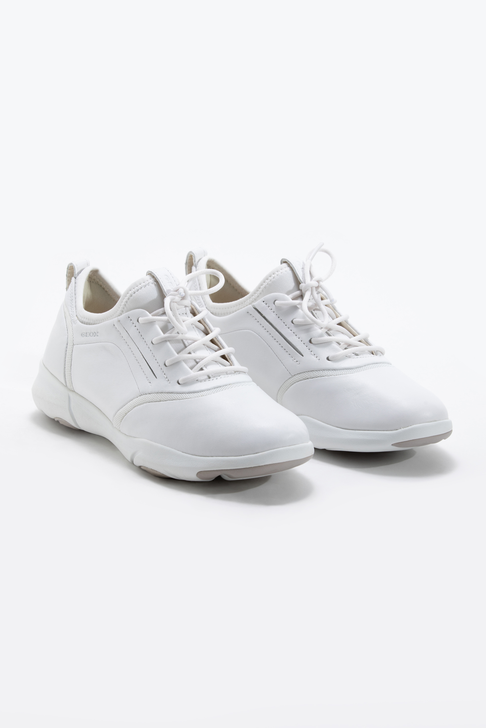 Geox Nebula S A Leather Sneaker