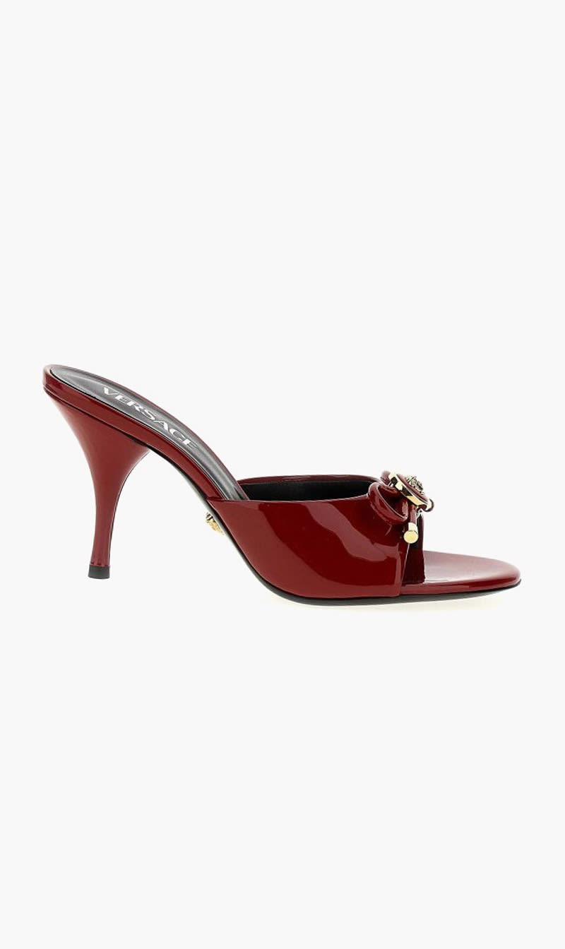 Versace Red Mules T.85 Patent Calf Leather for Women | The Deal Outlet
Versace Red Mules T.85 Patent Calf Leather for Women | The Deal Outlet