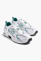 530 Sneakers