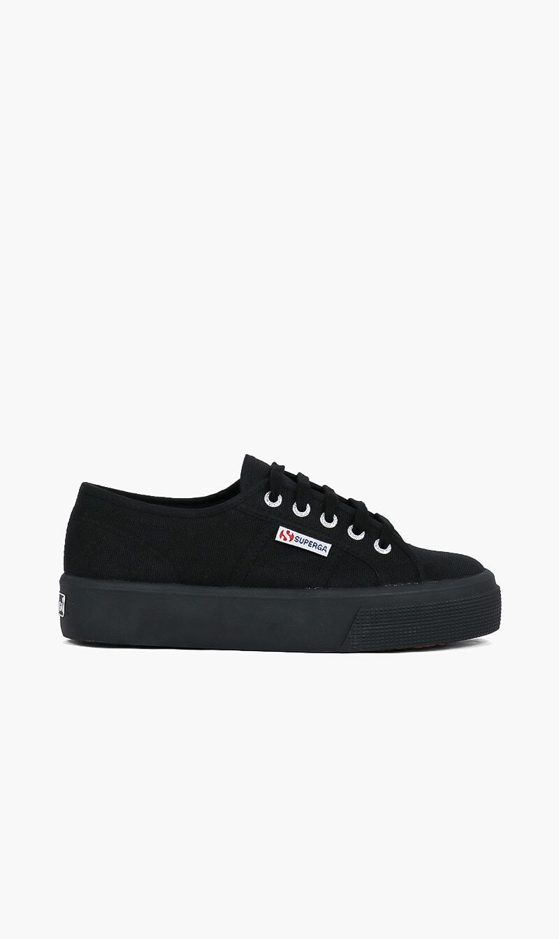 Do large superga platforms run big