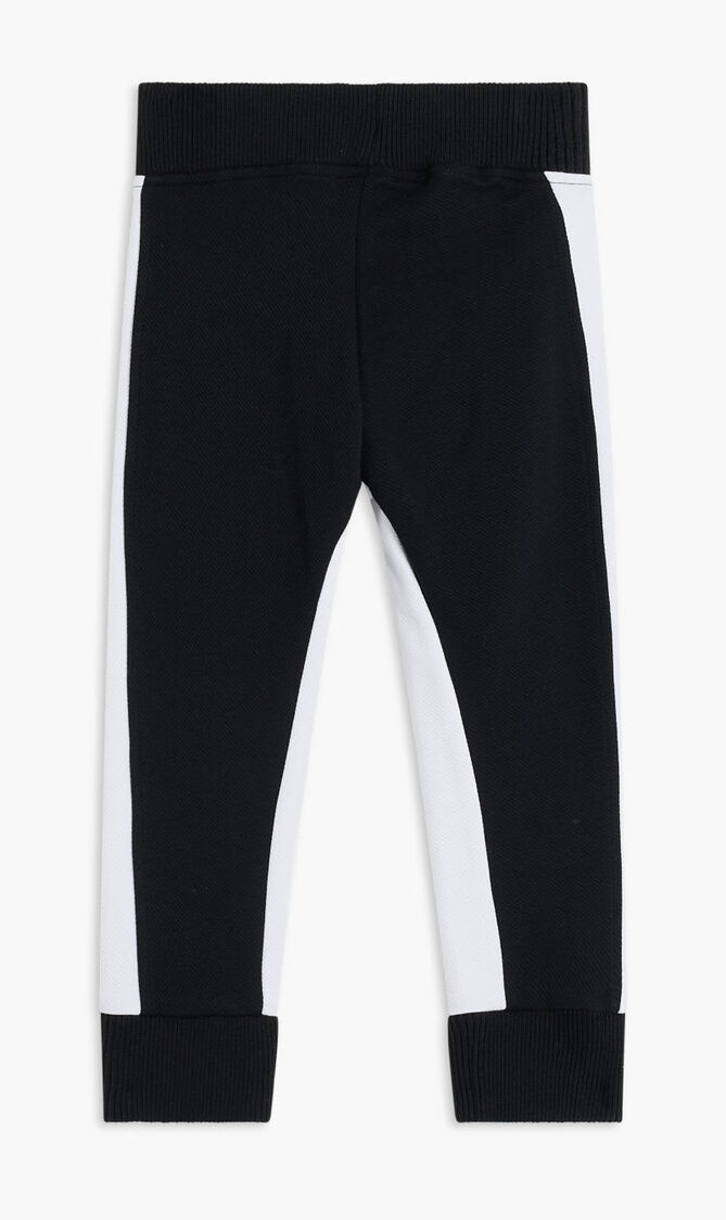 TRACKPANTS
