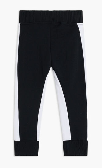 TRACKPANTS