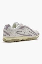 204L Sneakers