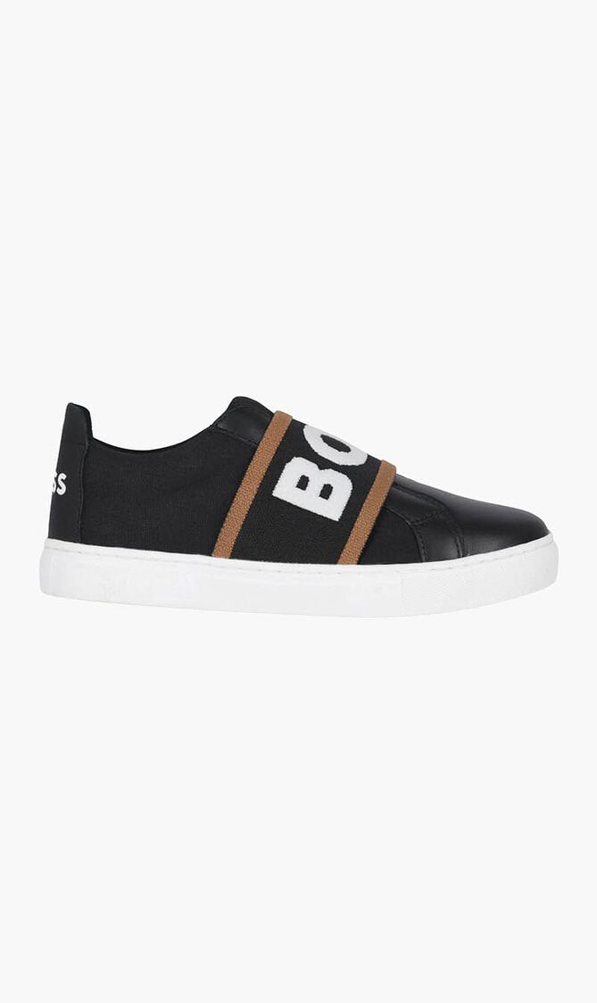 TRAINERS