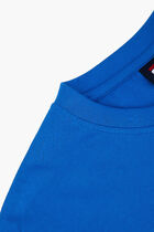 تي شيرت غرافيك بلون سادة