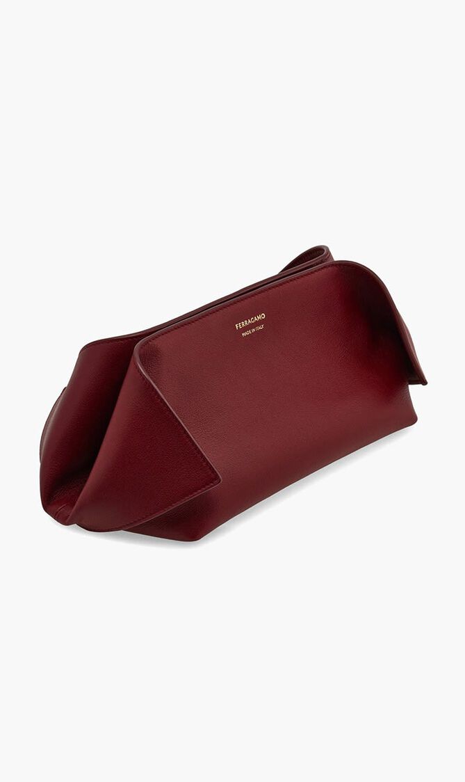 POUCH