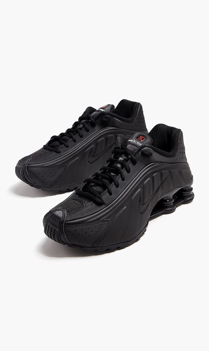 Shox R4 Sneakers