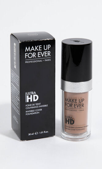 Ultra HD Invisible Cover Foundation , Y445