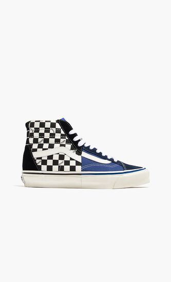 Premium Clash the Wall Sneakers