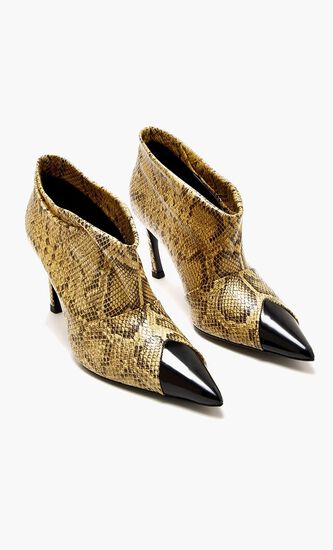 LEATHER POINTED TOE BOOT