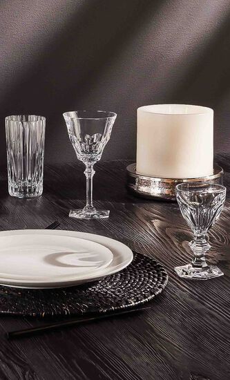 Harcourt Eve Wine Glass Medium Clear