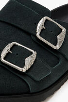 222 West Regular-width Clogs