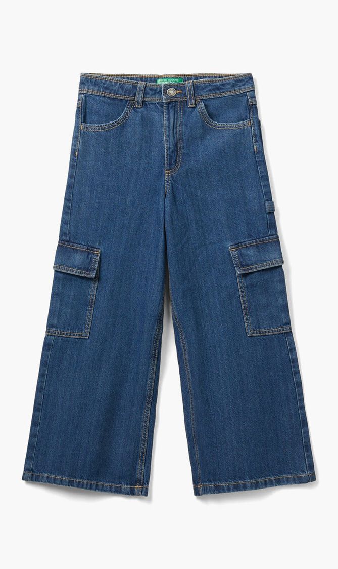 Wide Leg Cargo Jeans