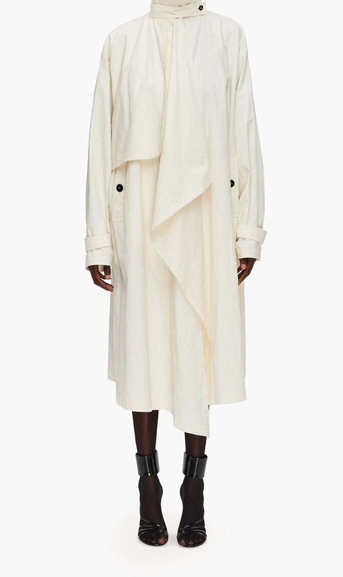 Asymmetric Voluminous Trench