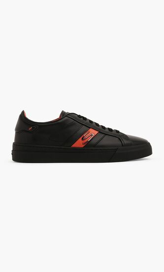 Finral Sneakers