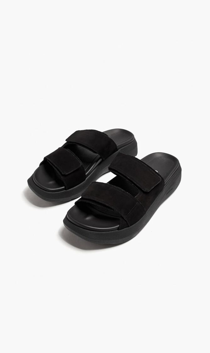 Uma Sandals