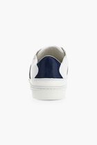 Todi Sneakers