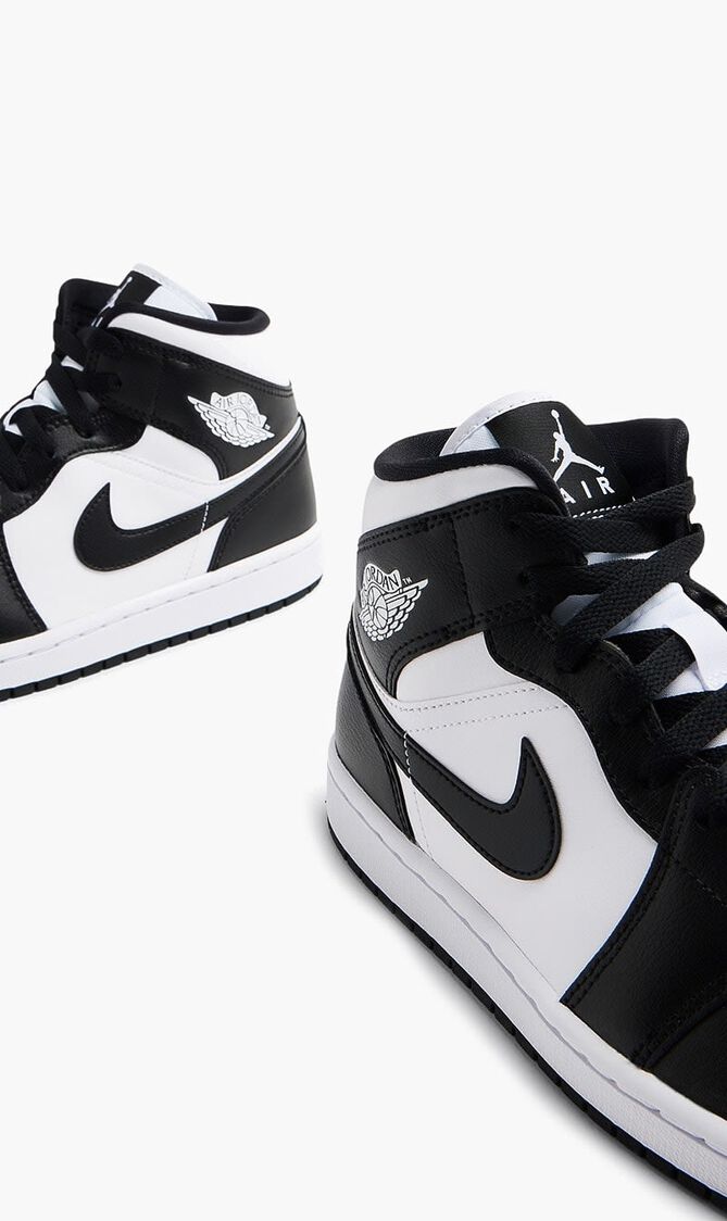WMNS AIR JORDAN 1 MID 365
