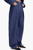 Wide Curved Jeans