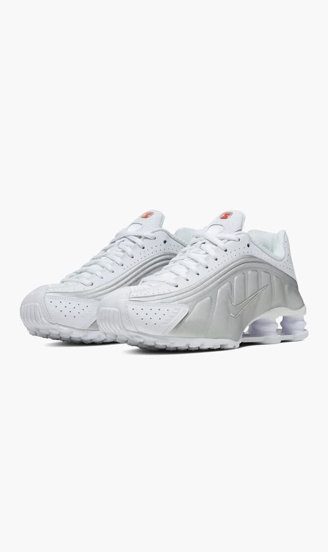 W NIKE SHOX R4