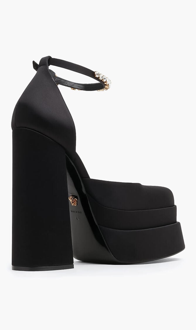 Medusa Aevitas Platform Pumps Medusa Aevitas Platform Pumps