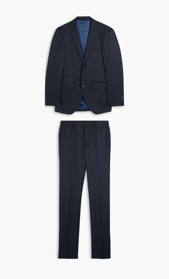 SUIT