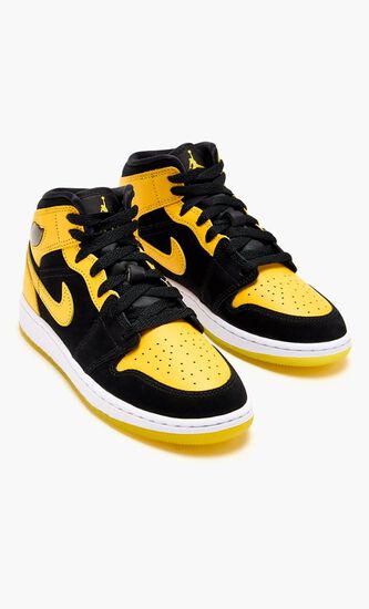 Air Jordan 1 Mid sneakers
