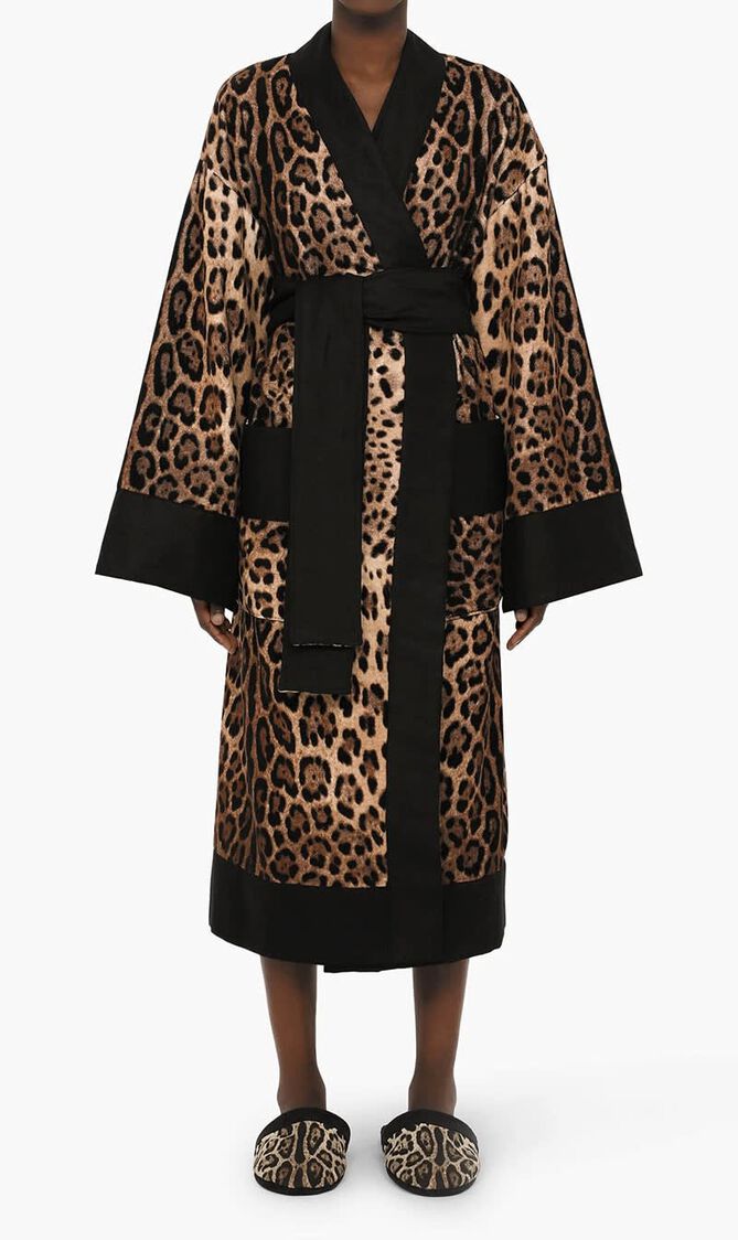 DGA LEOPARD BATHROBE