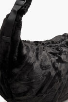 NK NSW FX FUR SLOUCHY BAG