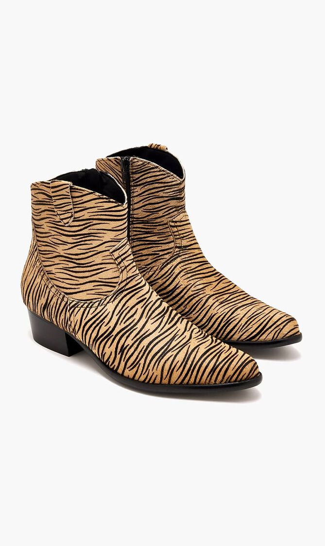 COWBOY BOOTS