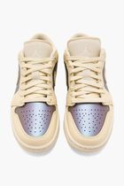 Air Jordan 1 Low SE Sneakers