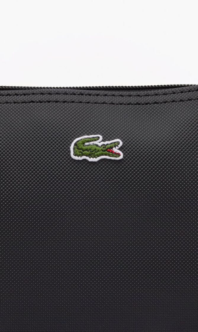 حقيبة يد واسعة بنقشة خطوط رأسية