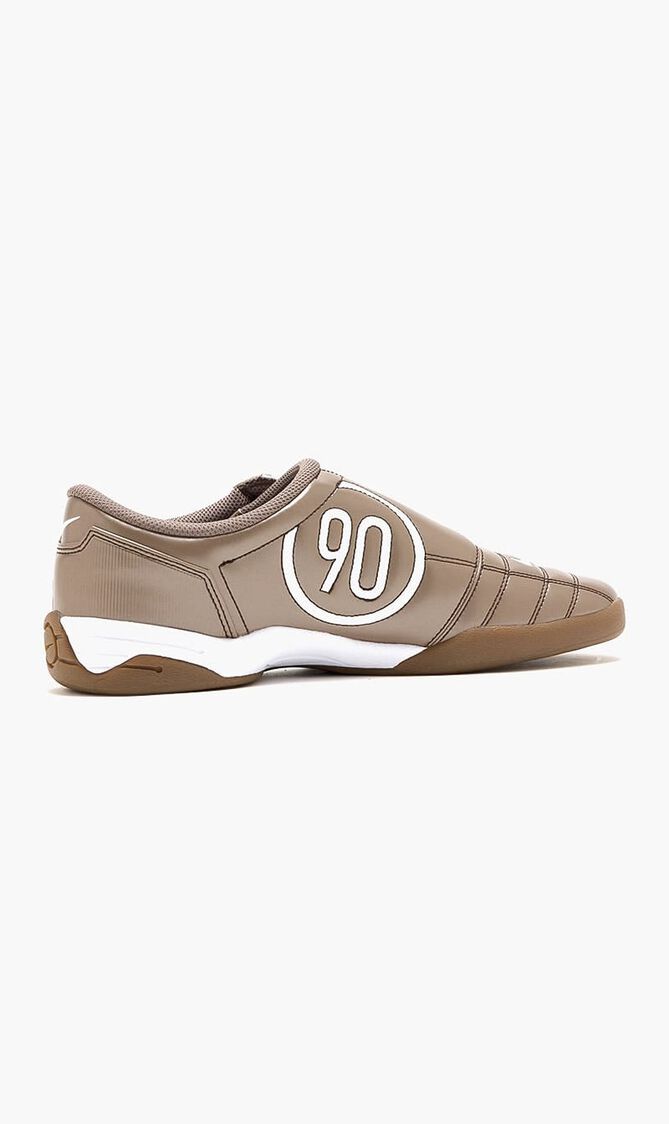 Total 90 Sneakers