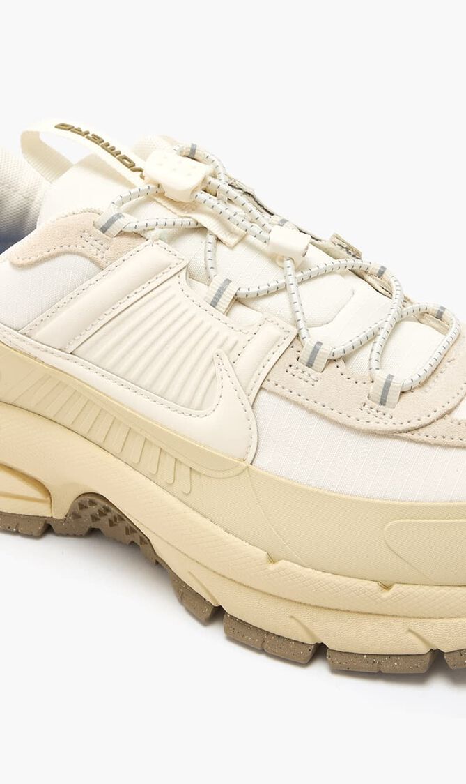 Zoom Vomero Roam Sneakers Zoom Vomero Roam Sneakers
