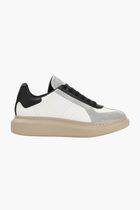 LEATHER UPPER AND RUBBER SOLE