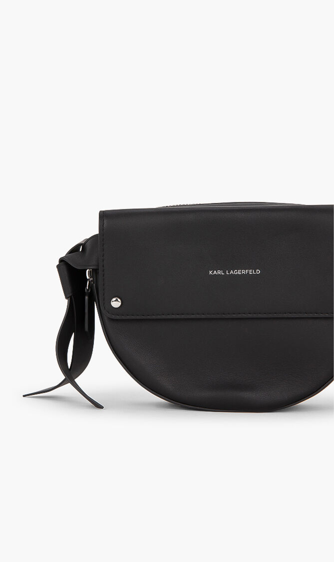 حقيبة كتف جلد