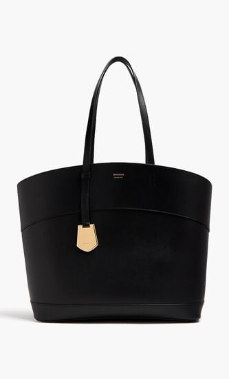 TOTE ENTRY M